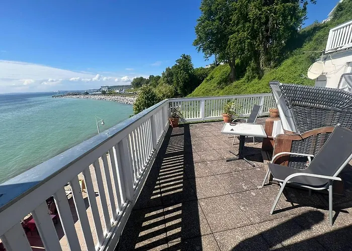Faehrblick - Pension Direkt Am Wasser