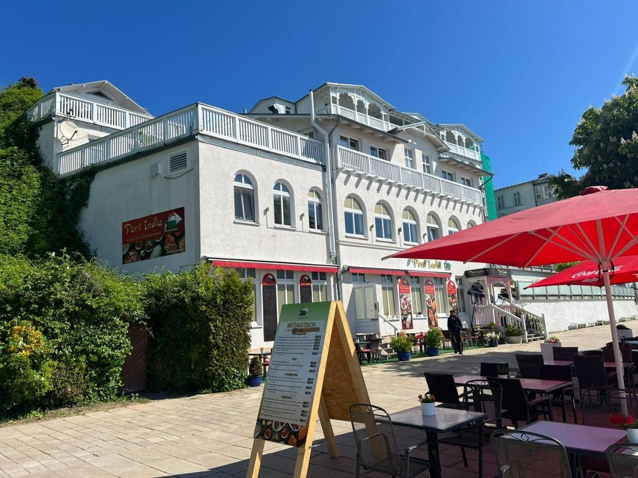 Faehrblick - Direkt Am Wasser Hotel *
